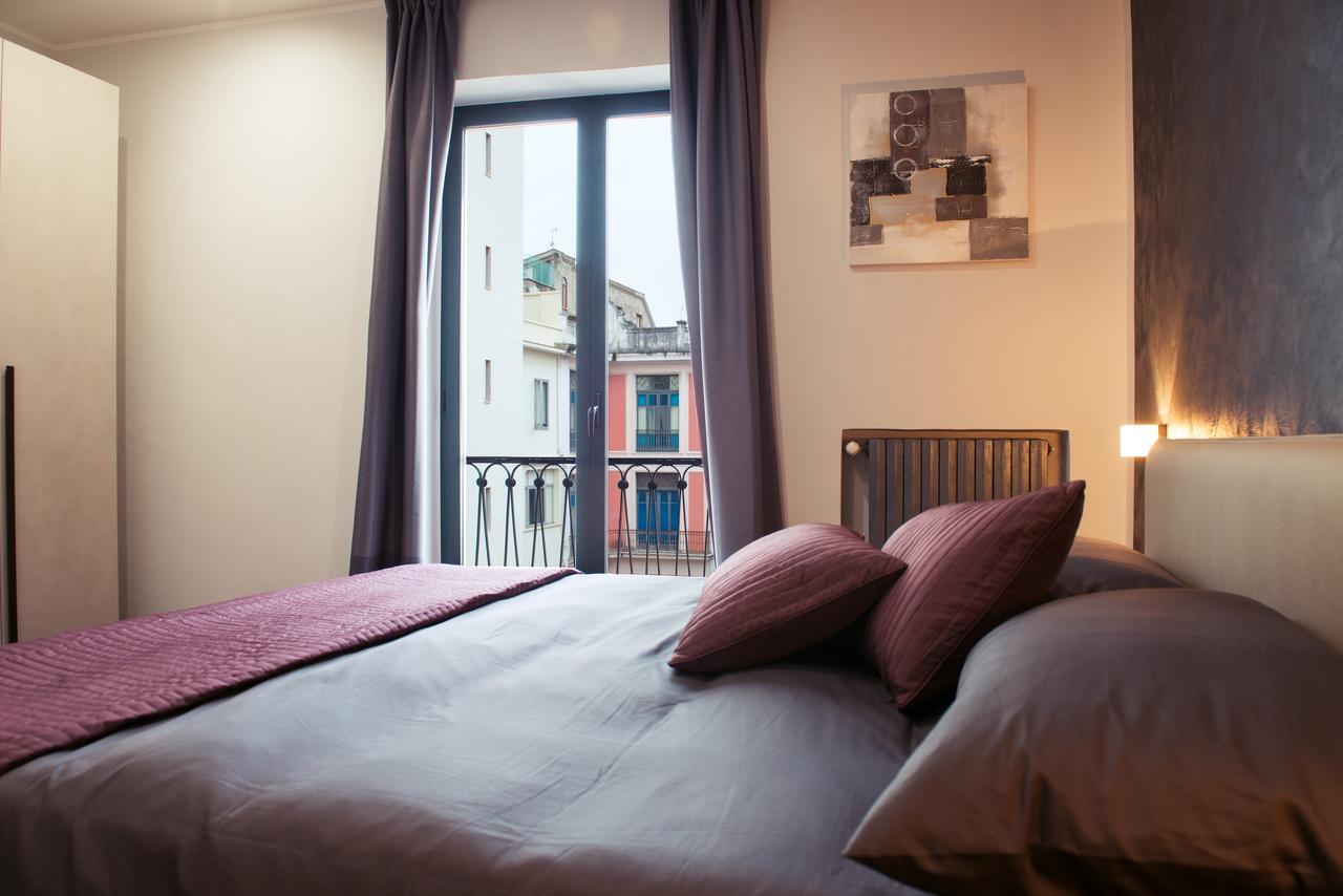 Glam House Bed & Breakfast ซาแลร์โน ภายนอก รูปภาพ